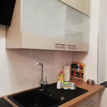 Gemuetliche Altbauwohnungen Mit Einzelzimmern Und Parkplatz Direkt Am Haus! 보훔