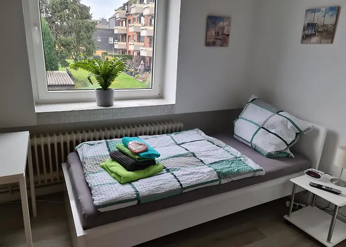 Apartamento Gemuetliche Altbauwohnungen Mit Einzelzimmern Und Parkplatz Direkt Am Haus! *
