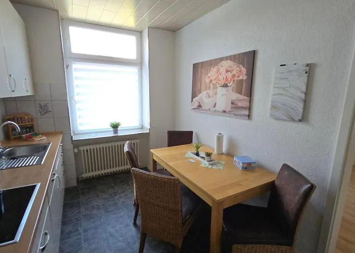 Gemuetliche Altbauwohnungen Mit Einzelzimmern Und Parkplatz Direkt Am Haus! Bochum